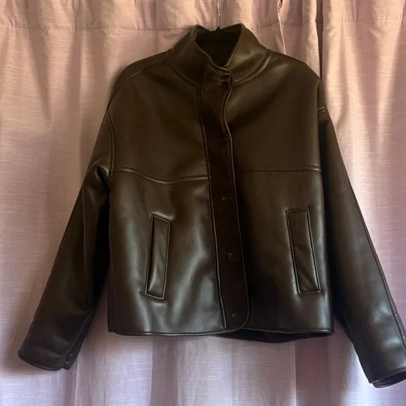 Hollister Faux Leather Women's Jacket XL NWT - Picture 1 of 5